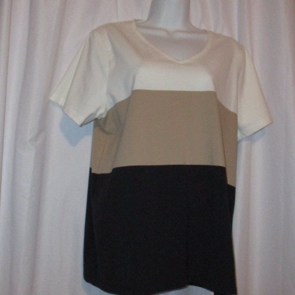 RELATIVITY Cream Off White Lightweight Knit Top Size 1X Short Sleeve - Picture 2 of 5